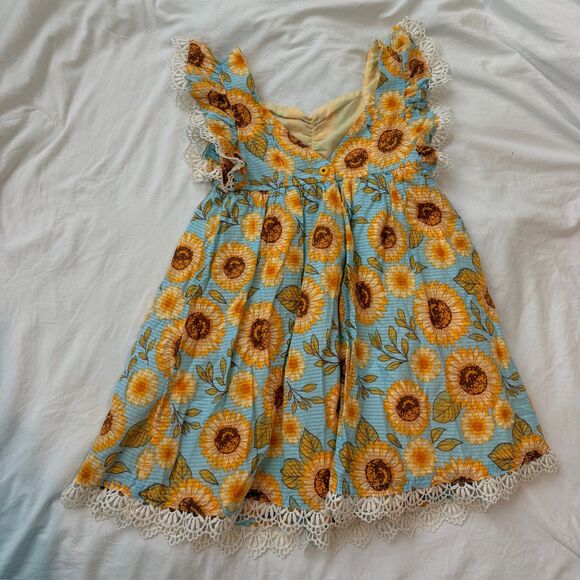 Cynthia Rowley Other - Cynthia Rowley Sunflower Print Dress with Lace Trim